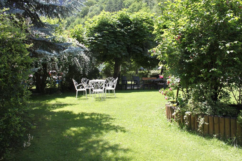 Hotel Des Roses Antey-Saint-André Kültér fotó