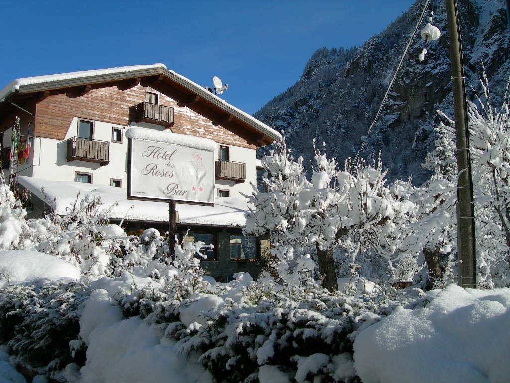 Hotel Des Roses Antey-Saint-André Kültér fotó